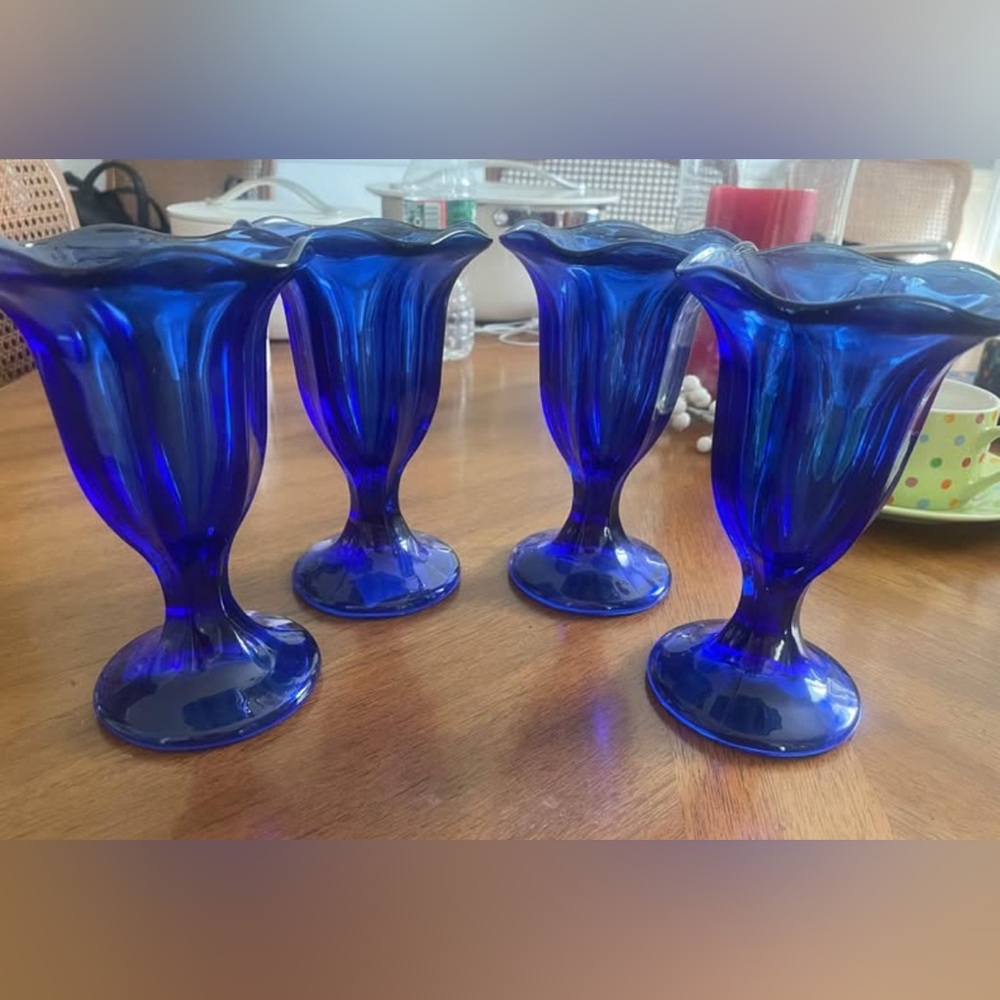 Anchor Hocking Fountainware Parfait Dishes - Colbalt Blue Icecream glassware